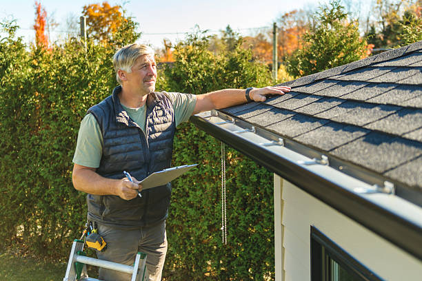 Professional Roofing technician working in Mesa, CO
